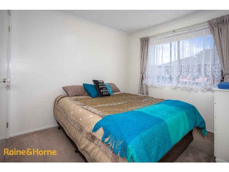 52 Burge Drive, Sunbury VIC 3429