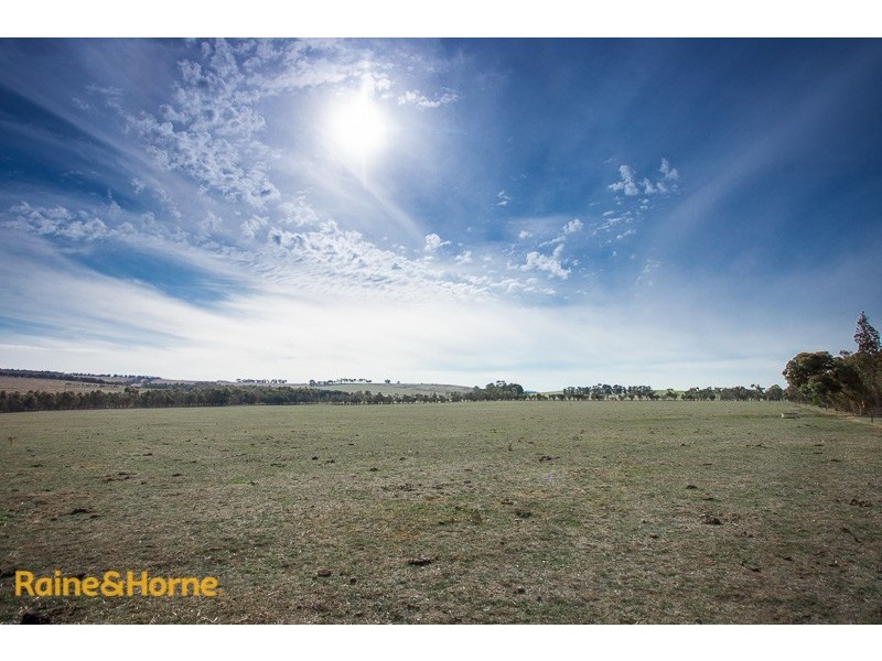 892 Heaths Lane, Clarkefield VIC 3430