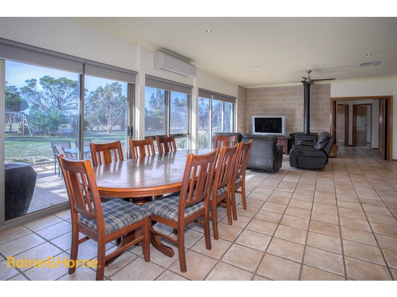 892 Heaths Lane, Clarkefield VIC 3430