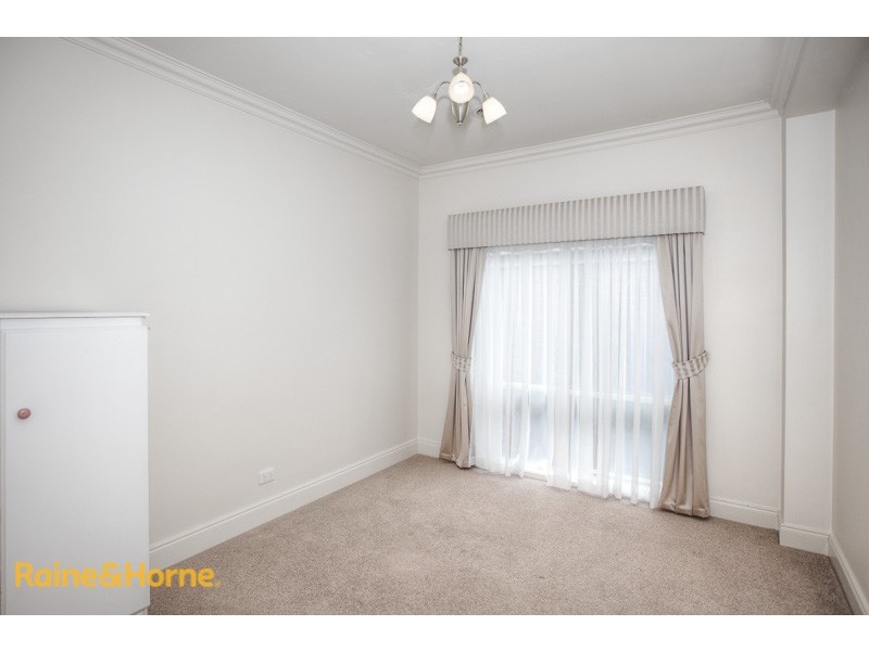 14 Yallop Crescent, Sunbury VIC 3429