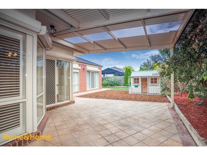 14 Yallop Crescent, Sunbury VIC 3429
