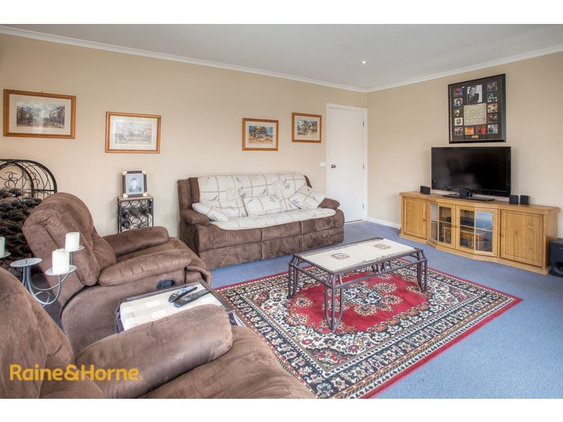 11/40-42 Darbyshire Street, Sunbury VIC 3429