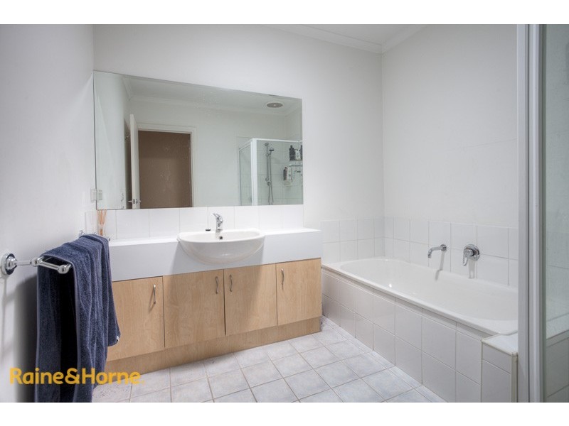 11/40-42 Darbyshire Street, Sunbury VIC 3429