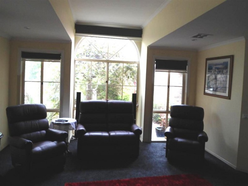 2 Fullbrook Drive, Sunbury VIC 3429