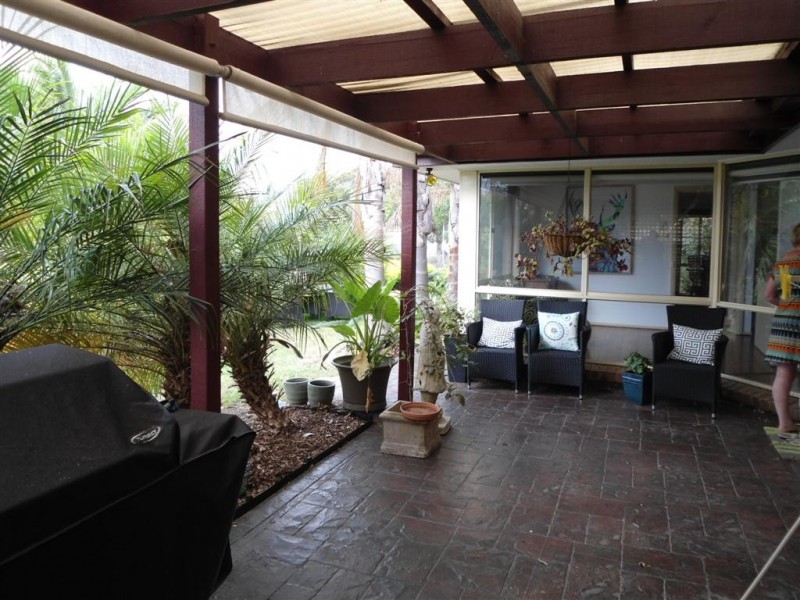 2 Fullbrook Drive, Sunbury VIC 3429