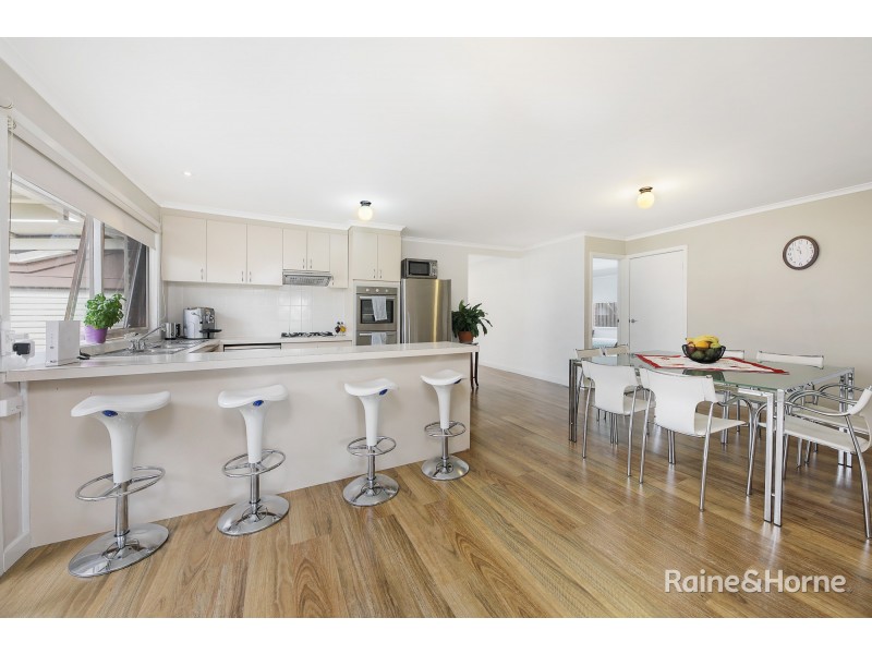 6 Harcombe Drive, Sunbury VIC 3429