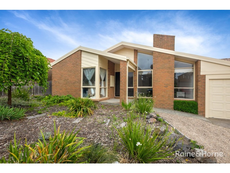 6 Harcombe Drive, Sunbury VIC 3429