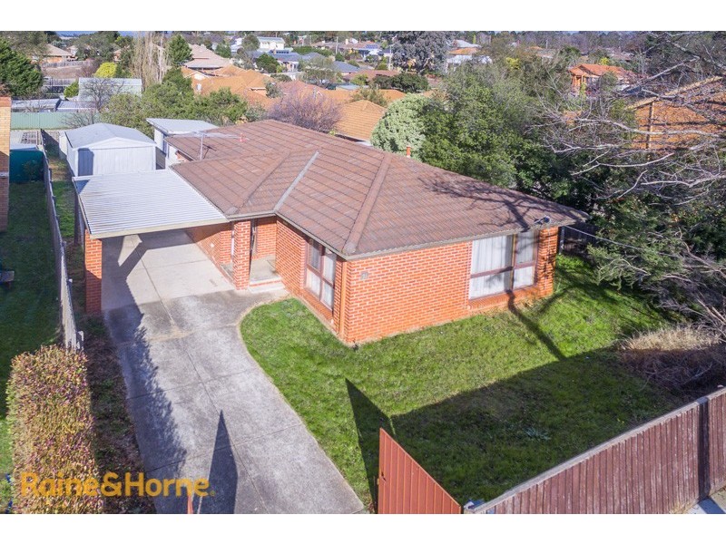 31 Barkly Street, Sunbury VIC 3429