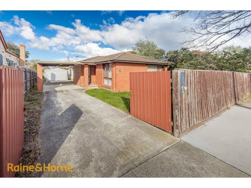 31 Barkly Street, Sunbury VIC 3429