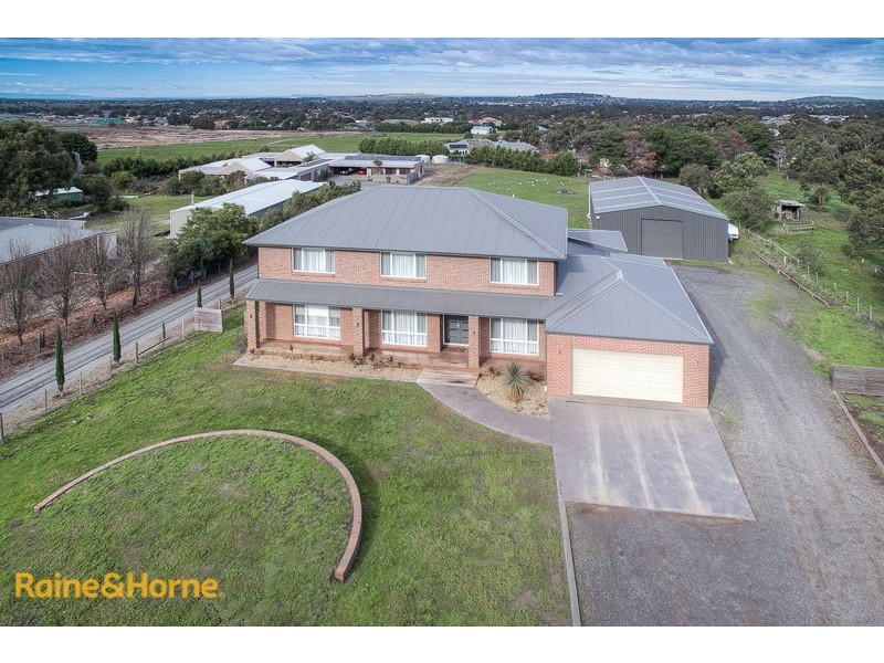 14 Sambell Road, Sunbury VIC 3429