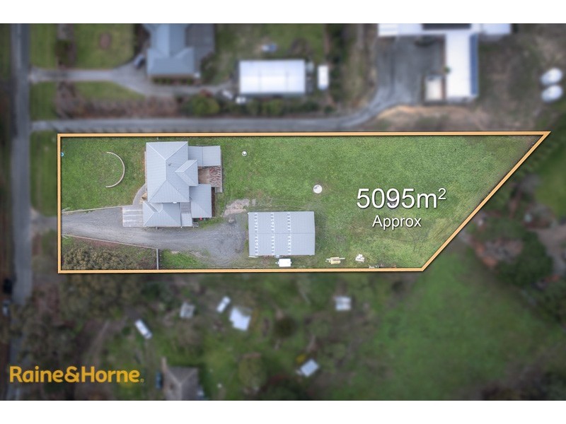 14 Sambell Road, Sunbury VIC 3429