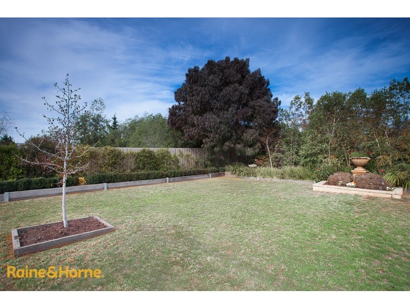 7 Chestnut Way, Sunbury VIC 3429