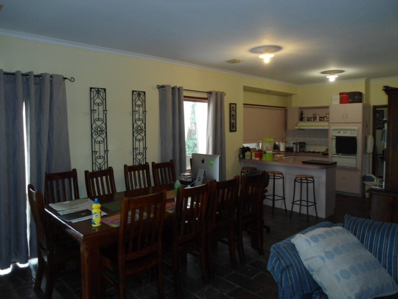 21 WESTWARD HO DRIVE, Sunbury VIC 3429