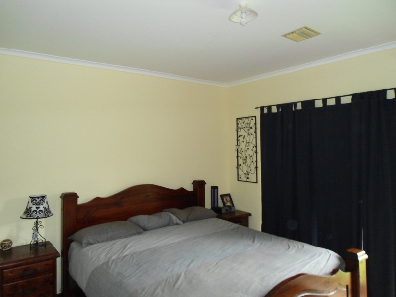 21 WESTWARD HO DRIVE, Sunbury VIC 3429