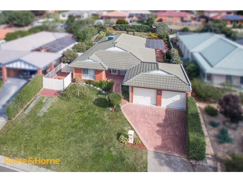 11 Brett Court, Sunbury VIC 3429