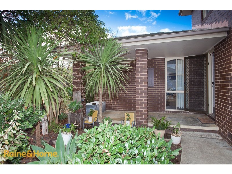 17 Gilchrist Crescent, Sunbury VIC 3429