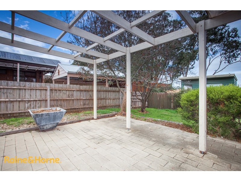 17 Gilchrist Crescent, Sunbury VIC 3429