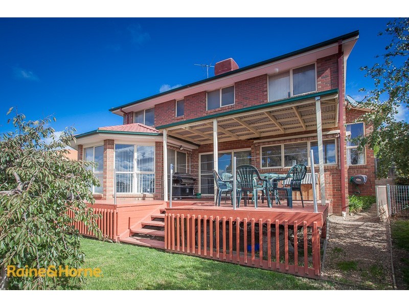22 Possum Tail Run, Sunbury VIC 3429