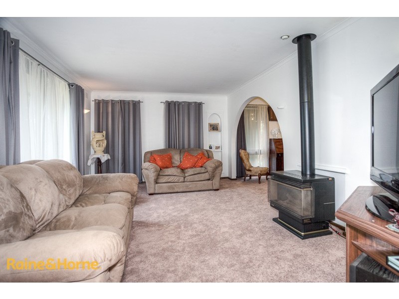 4 Austin Court, Sunbury VIC 3429