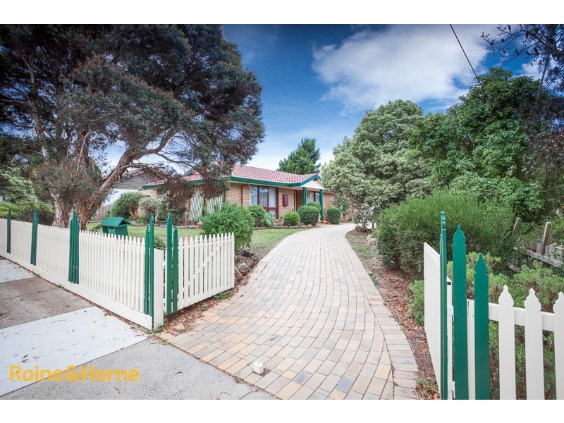 4 Austin Court, Sunbury VIC 3429