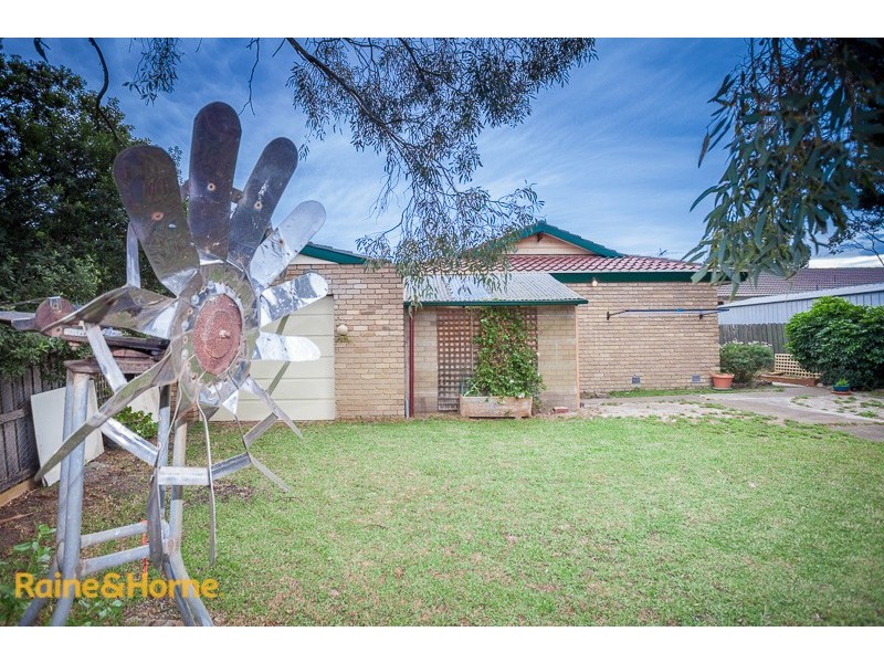 4 Austin Court, Sunbury VIC 3429
