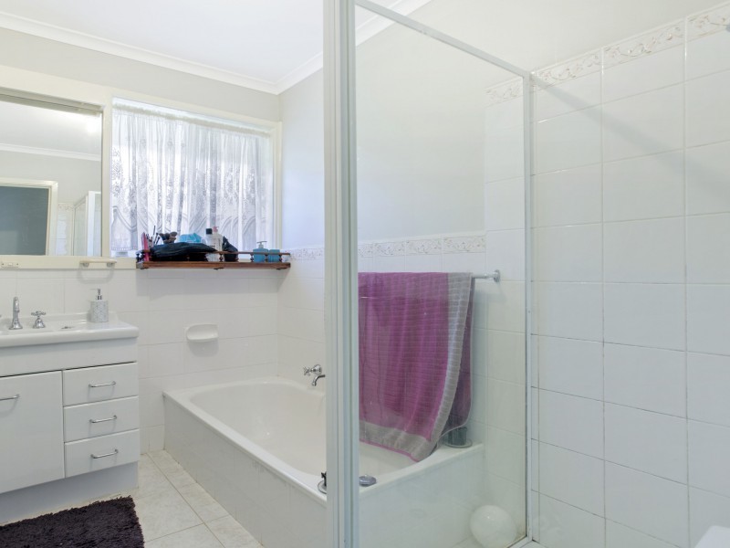 15 Melba Avenue, Sunbury VIC 3429