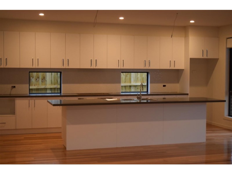 21 Jersey Drive, Sunbury VIC 3429