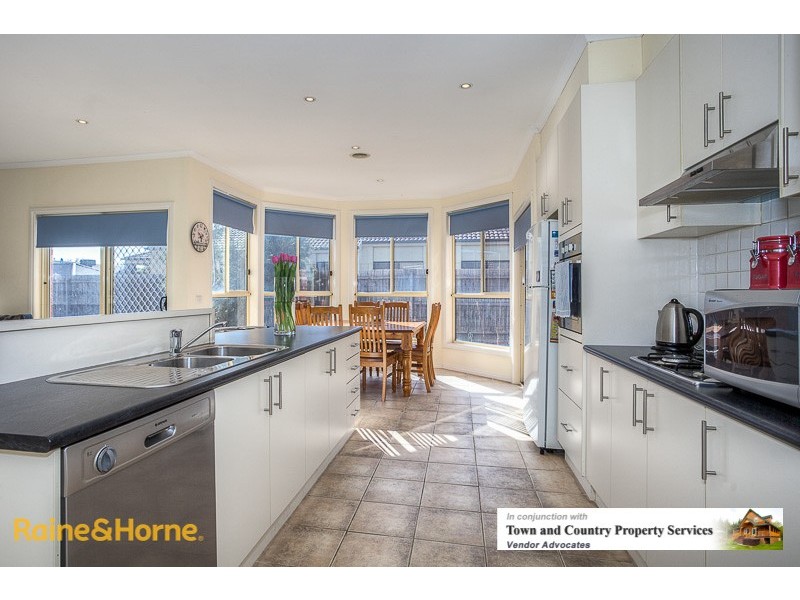 36 Border Boulevard, Sunbury VIC 3429