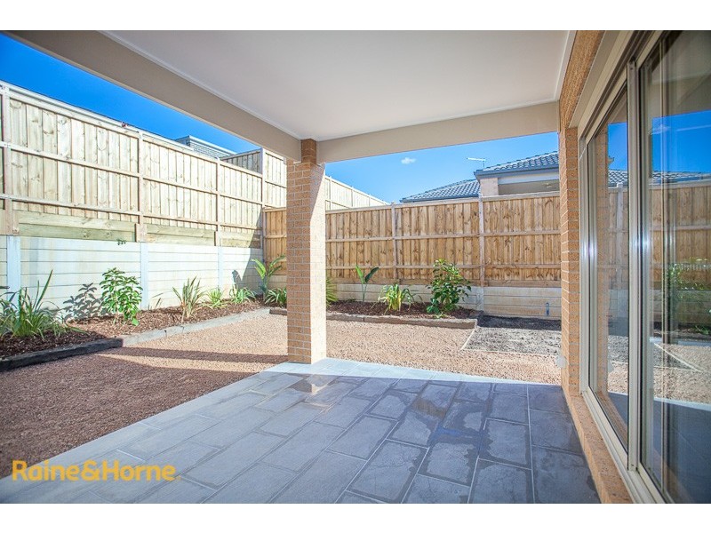 10 Jersey Drive, Sunbury VIC 3429