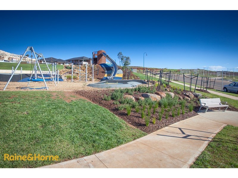 10 Jersey Drive, Sunbury VIC 3429