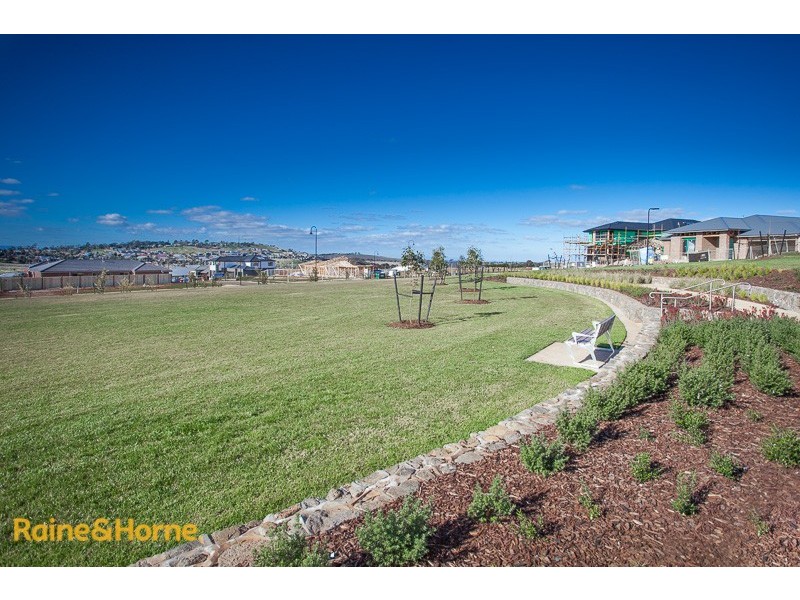 10 Jersey Drive, Sunbury VIC 3429