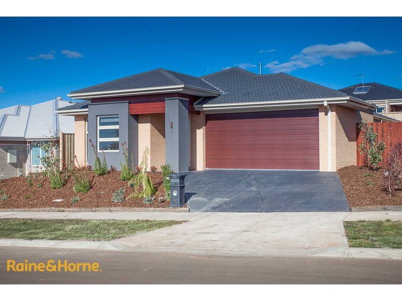 10 Jersey Drive, Sunbury VIC 3429