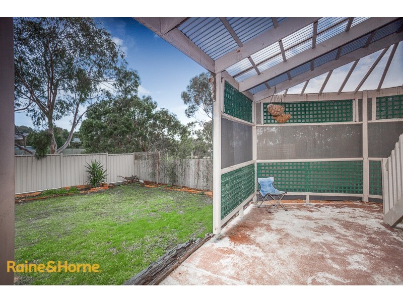 86 Melba Avenue, Sunbury VIC 3429