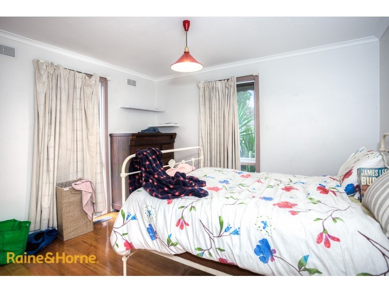 86 Melba Avenue, Sunbury VIC 3429