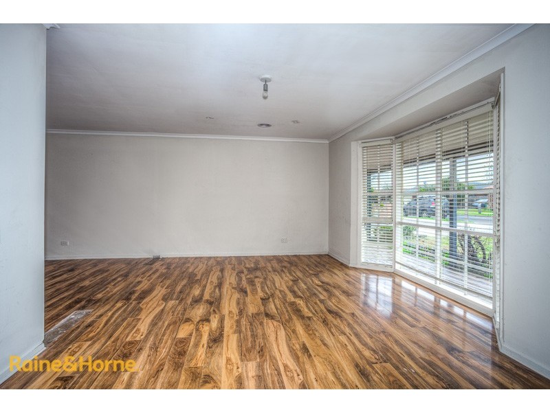 55 McEwen Drive, Sunbury VIC 3429