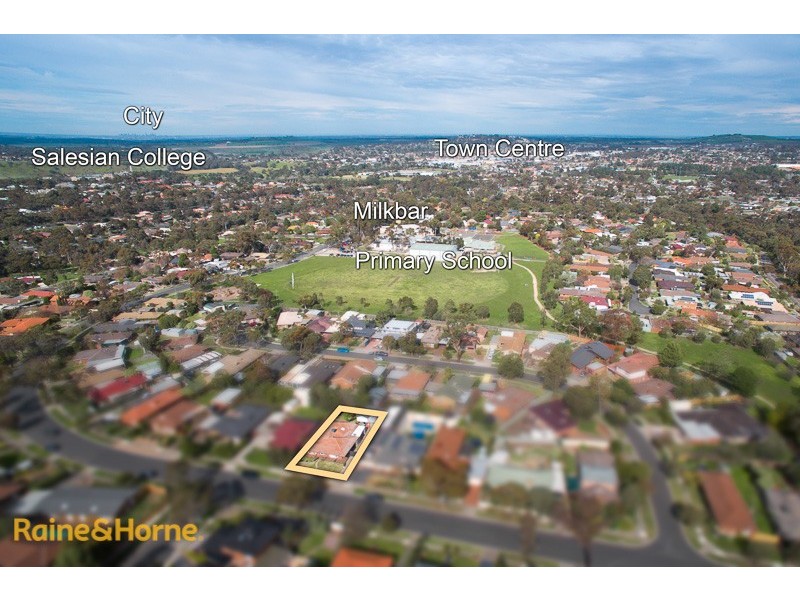 55 McEwen Drive, Sunbury VIC 3429