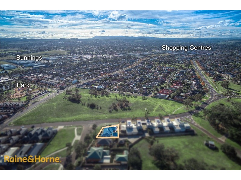 13 Outlook Way, Sunbury VIC 3429