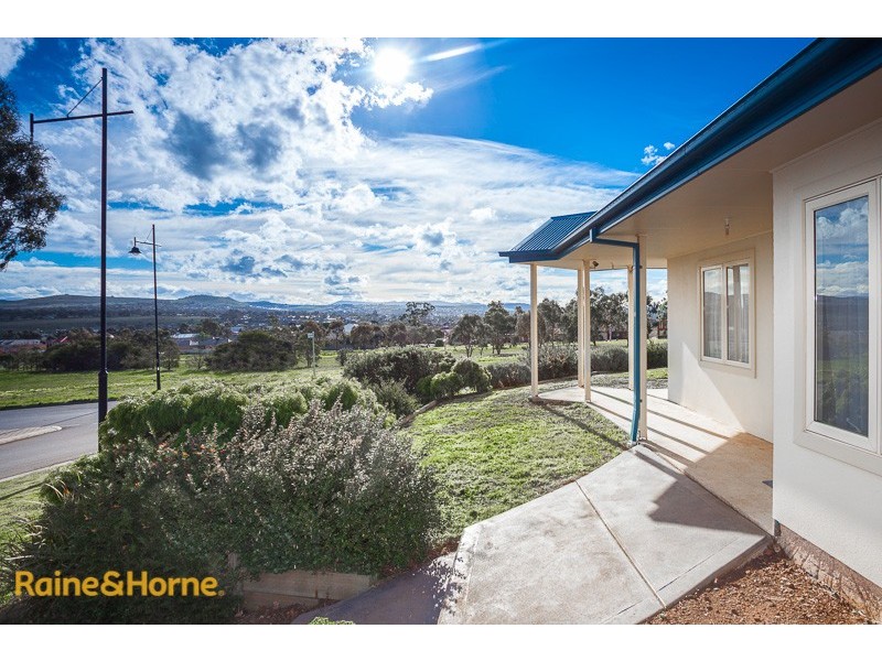 13 Outlook Way, Sunbury VIC 3429