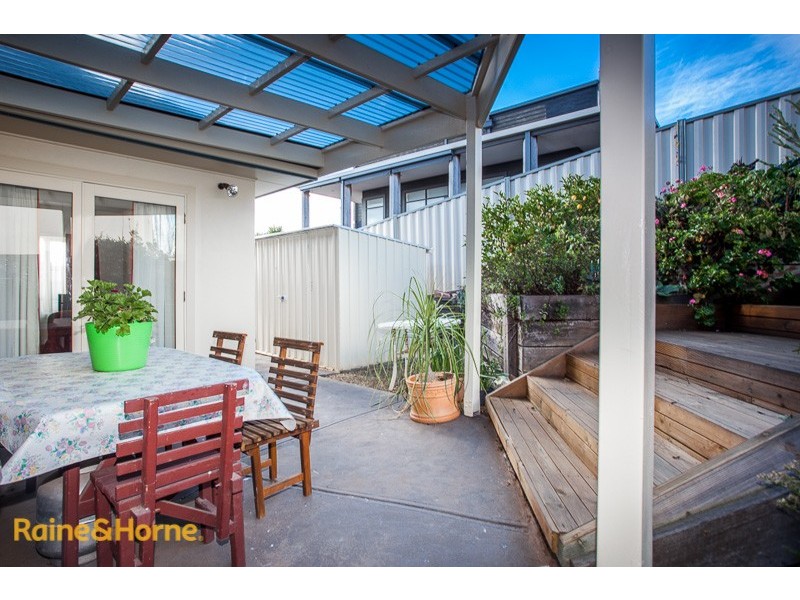 13 Outlook Way, Sunbury VIC 3429