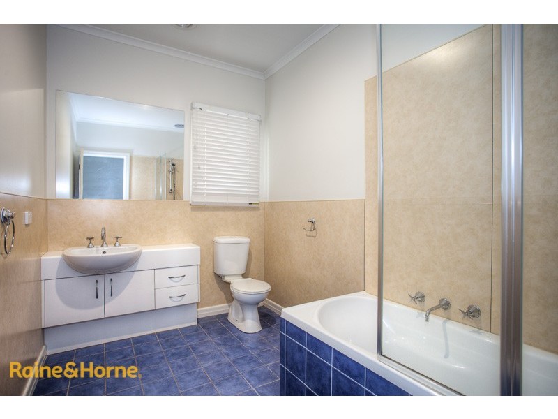 13 Outlook Way, Sunbury VIC 3429