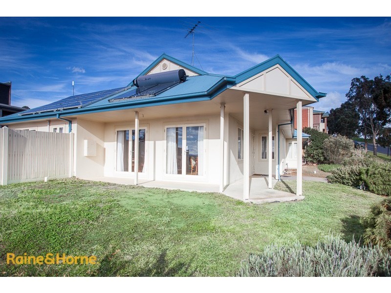 13 Outlook Way, Sunbury VIC 3429