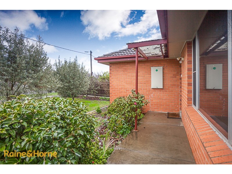 17 Terence Street, Sunbury VIC 3429