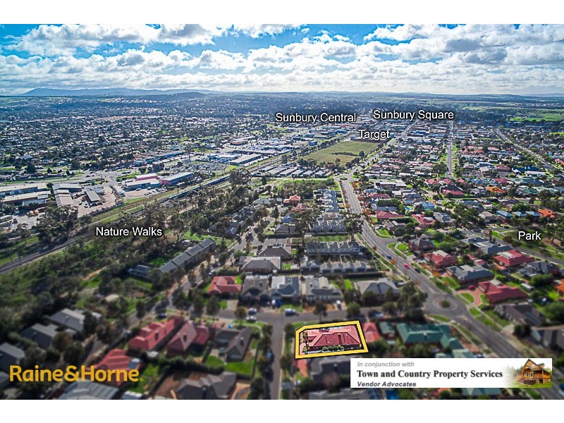 1 Claret Ash Drive, Sunbury VIC 3429