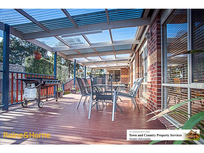 1 Claret Ash Drive, Sunbury VIC 3429