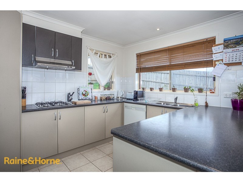 44 Backhaus Avenue, Sunbury VIC 3429