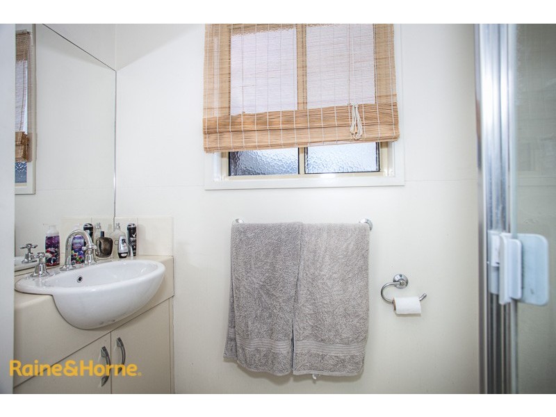 44 Backhaus Avenue, Sunbury VIC 3429