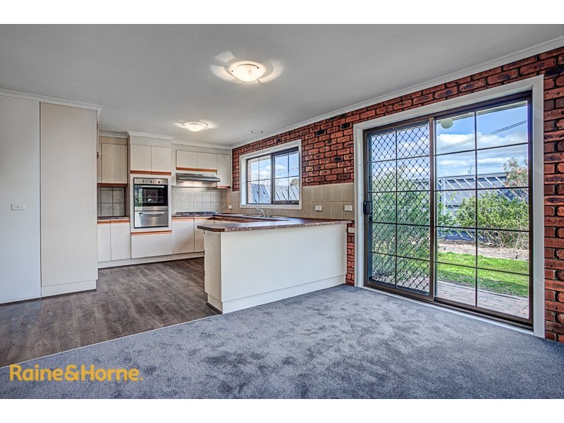6/2 Cornish Street, Sunbury VIC 3429