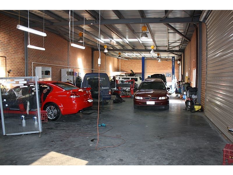 1 8/10 SUSSEX COURT, Sunbury VIC 3429