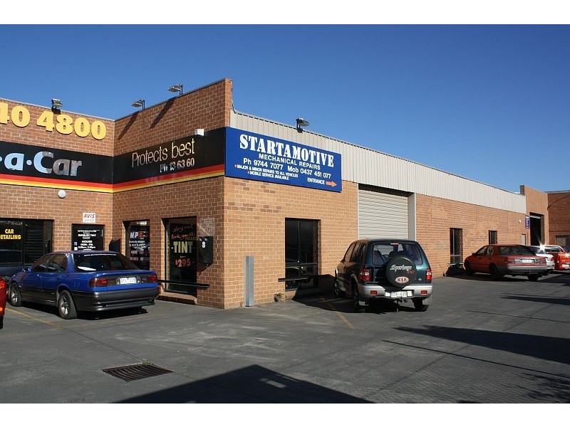 1 8/10 SUSSEX COURT, Sunbury VIC 3429