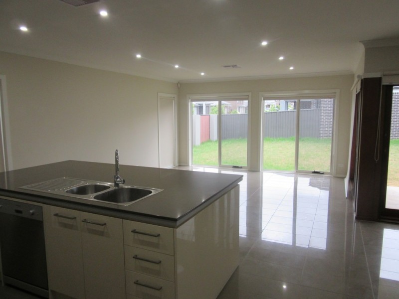 81 Jamboree Avenue, Denham Court NSW 2565